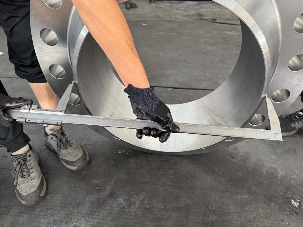 Neck end outside diameter measurement