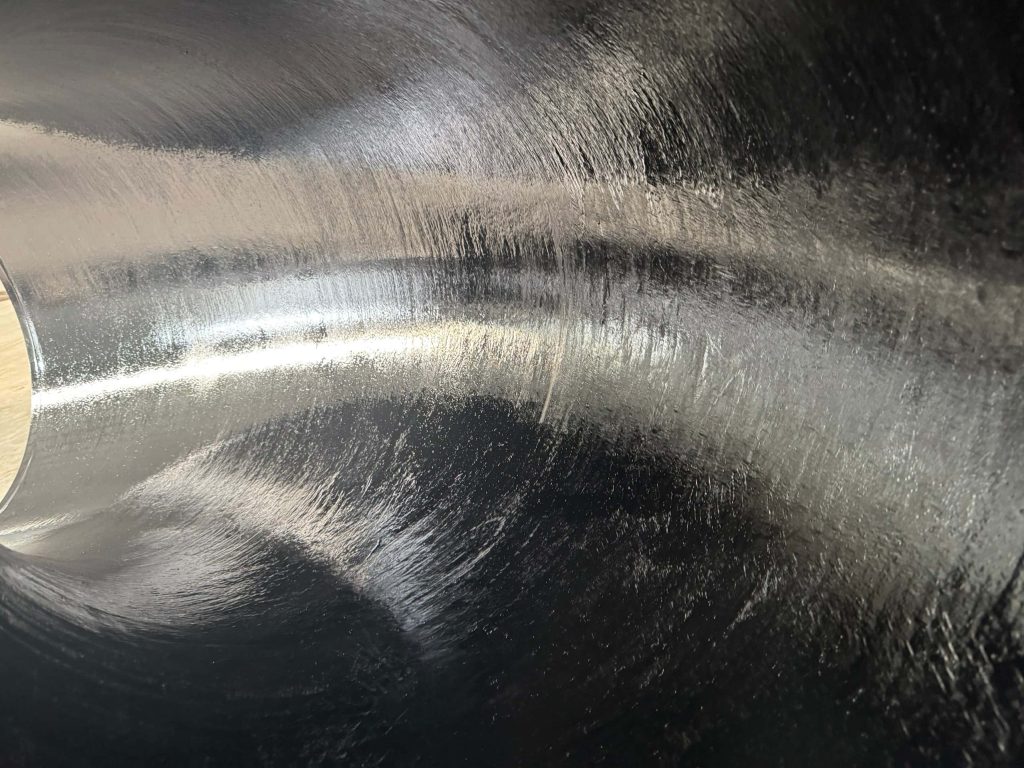 The internal surface of the elbow after sandblasting